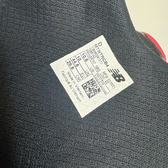 New Balance men’s runners - Picture 2 of 2